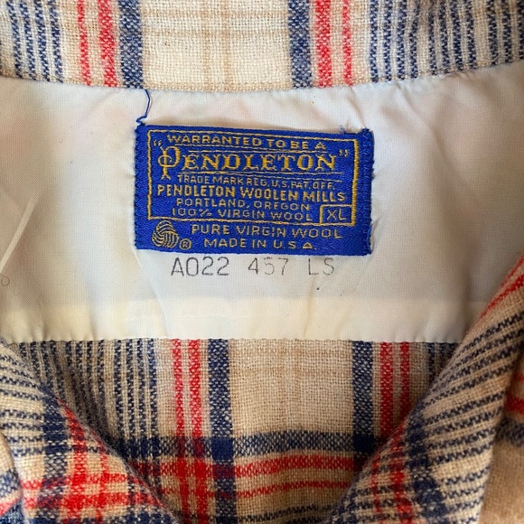 Vintage Pendleton Men's Button Down Long Sleeve Wool Shirt, Extra-Large - Picture 5 of 6